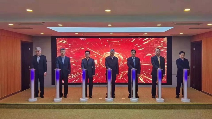 百集微纪录片《百炼成钢》播出